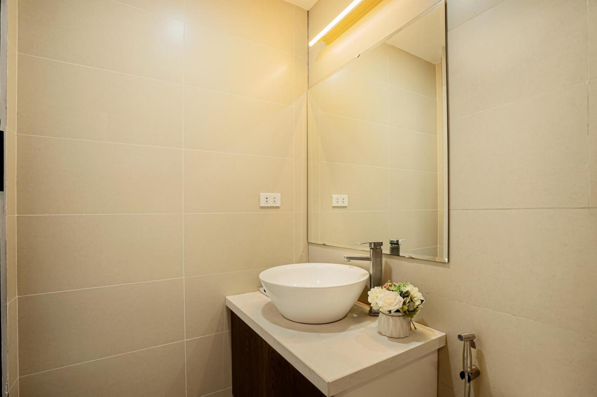 האנוי 22Housing Hotel & Residence 60 Linh Lang מראה חיצוני תמונה
