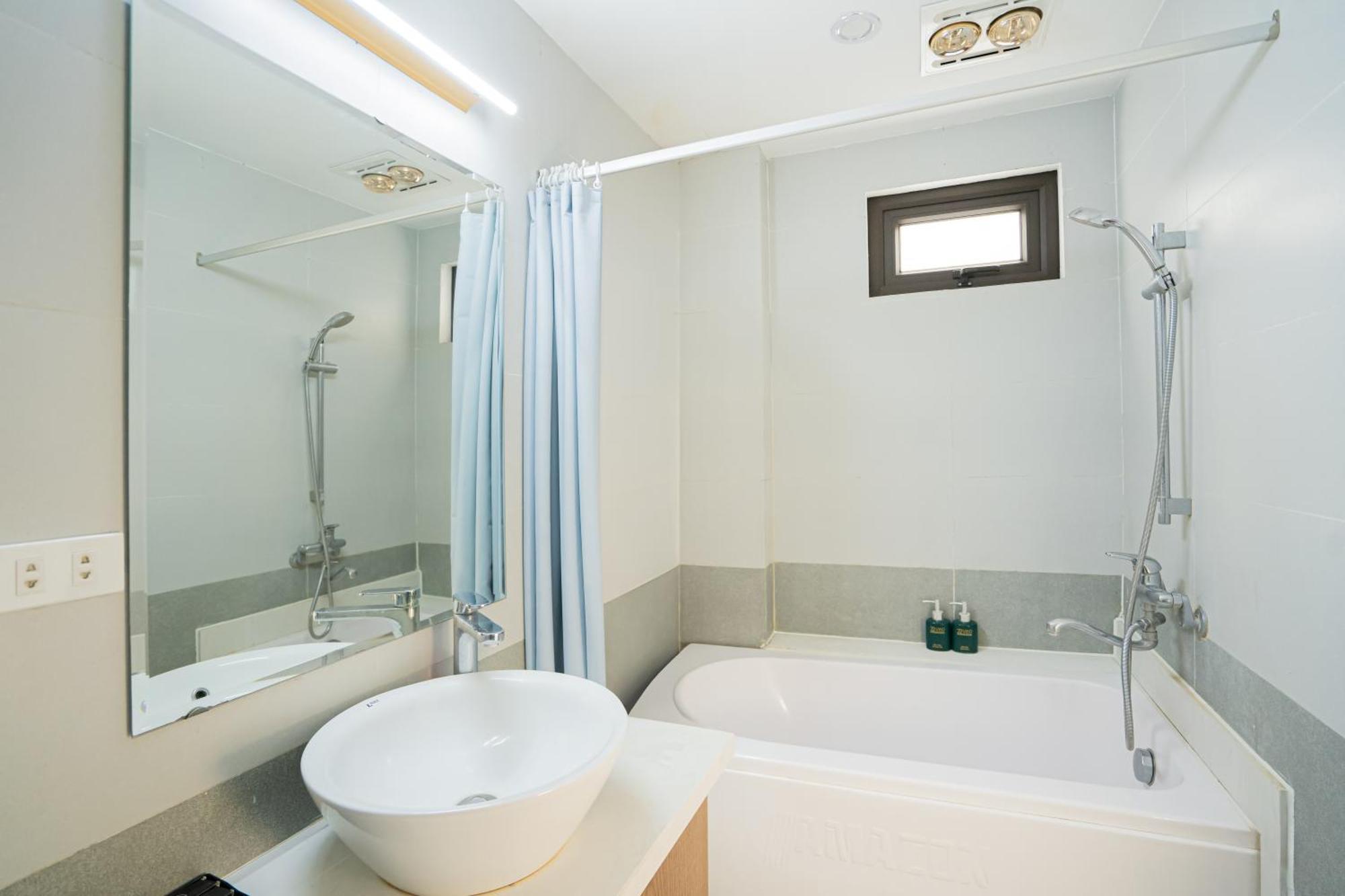 האנוי 22Housing Hotel & Residence 60 Linh Lang מראה חיצוני תמונה